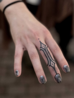 finger tattoo ideas for women